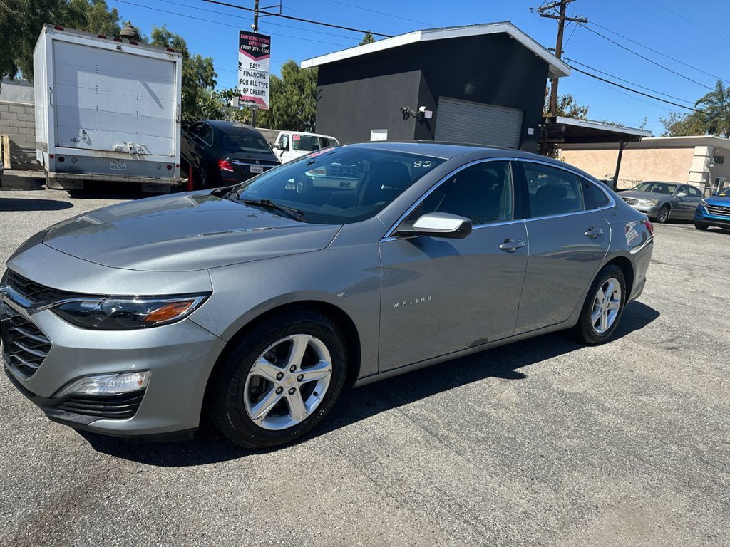 2023 Chevrolet Malibu Image 4