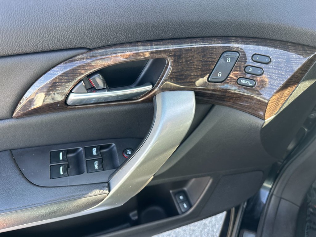 2010 Acura MDX Image 25