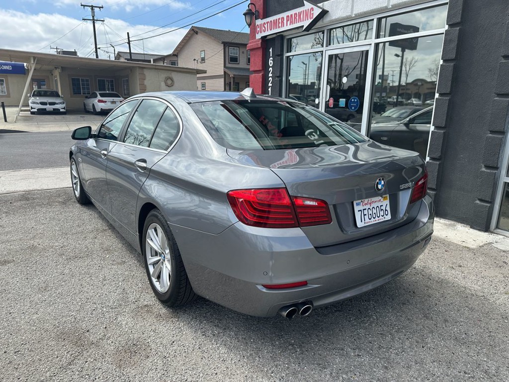 2014 BMW 5 Series Image 6