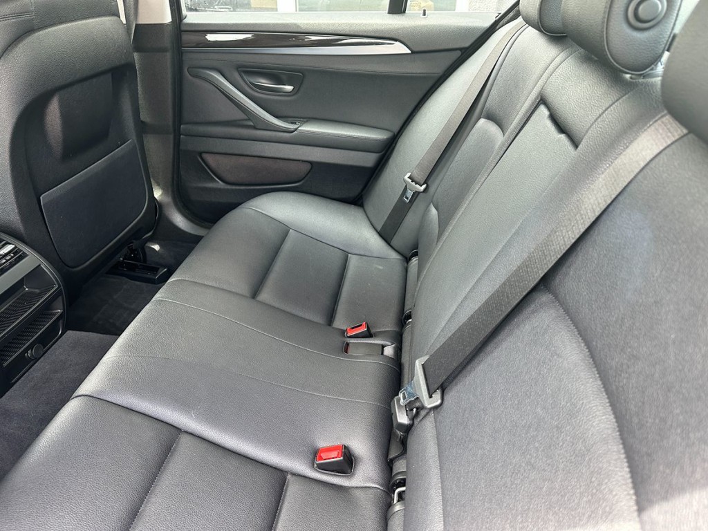 2014 BMW 5 Series Image 19