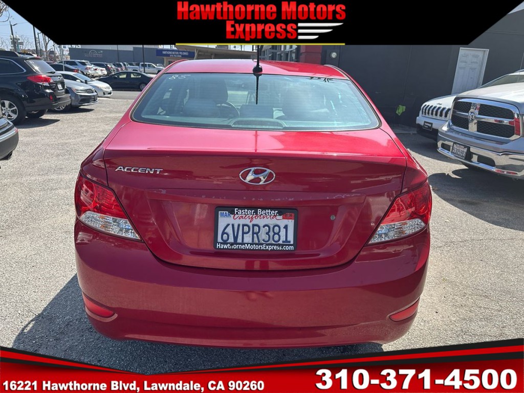 2012 Hyundai Accent Image 7