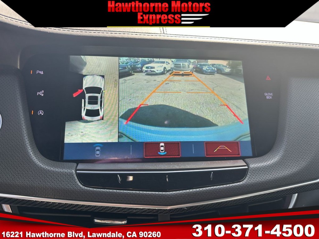 2017 Cadillac CT6 Image 12