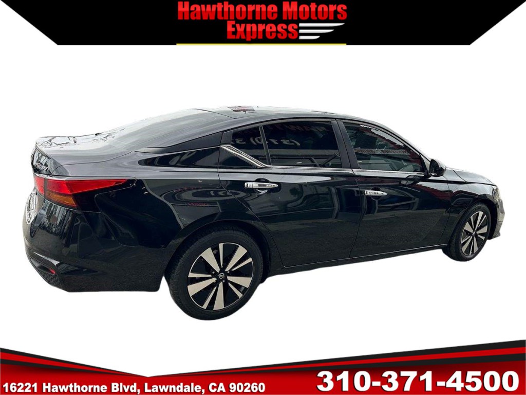 2021 Nissan Altima Image 9