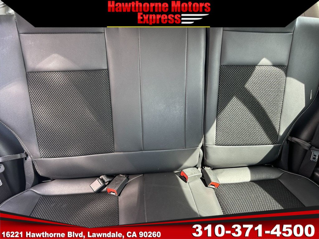 2014 Jeep Compass Image 17