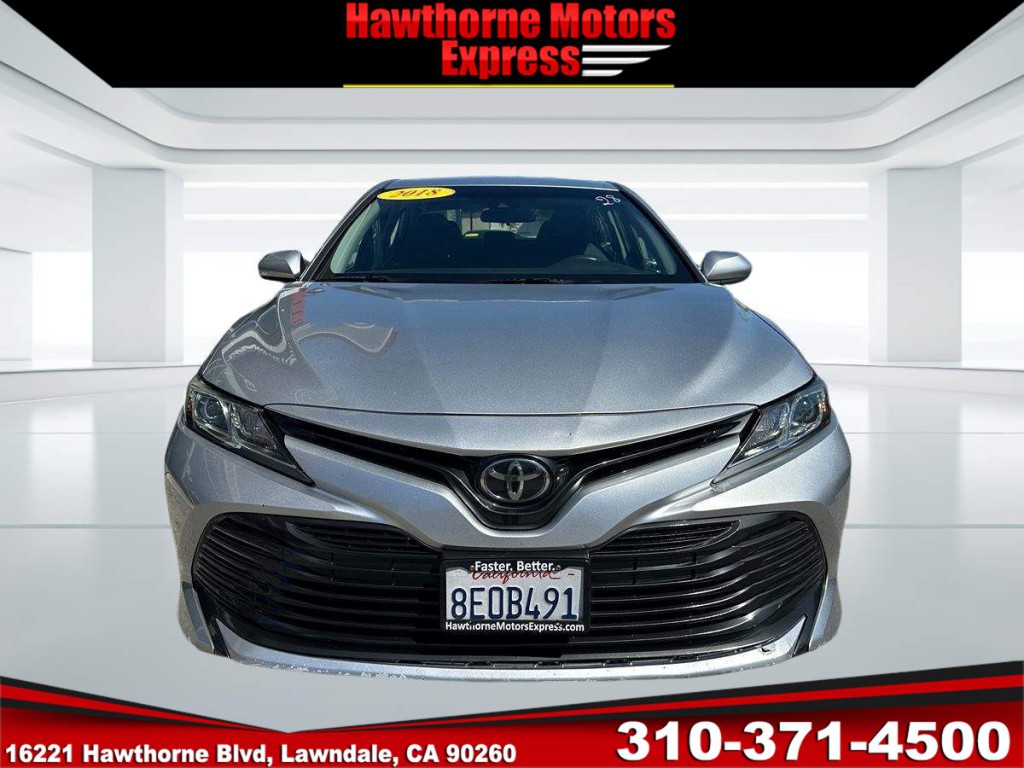 2018 Toyota Camry Image 2