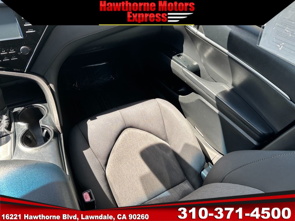 2018 Toyota Camry Image 14
