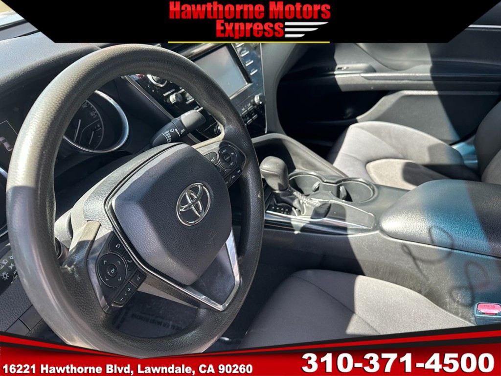 2018 Toyota Camry Image 15