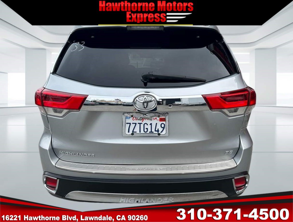 2017 Toyota Highlander Image 6