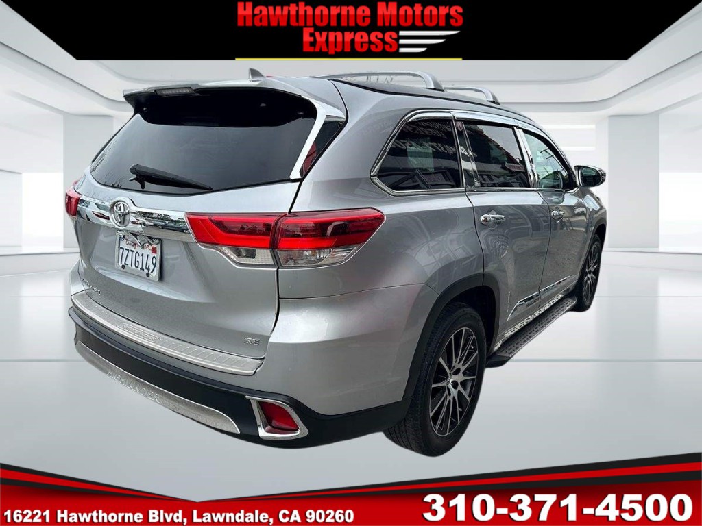 2017 Toyota Highlander Image 7