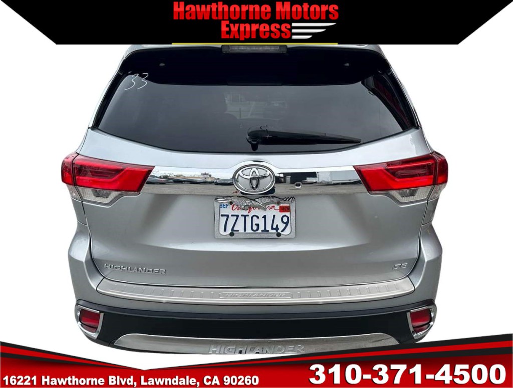 2017 Toyota Highlander Image 6