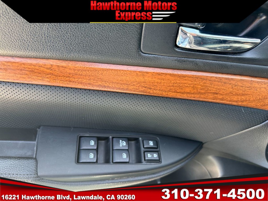 2014 Subaru Outback Image 17