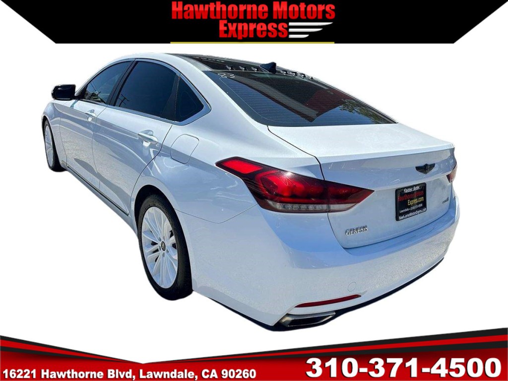 2015 Hyundai Genesis Image 5