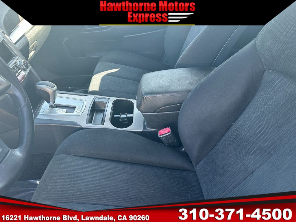 2013 Subaru Outback Image 12
