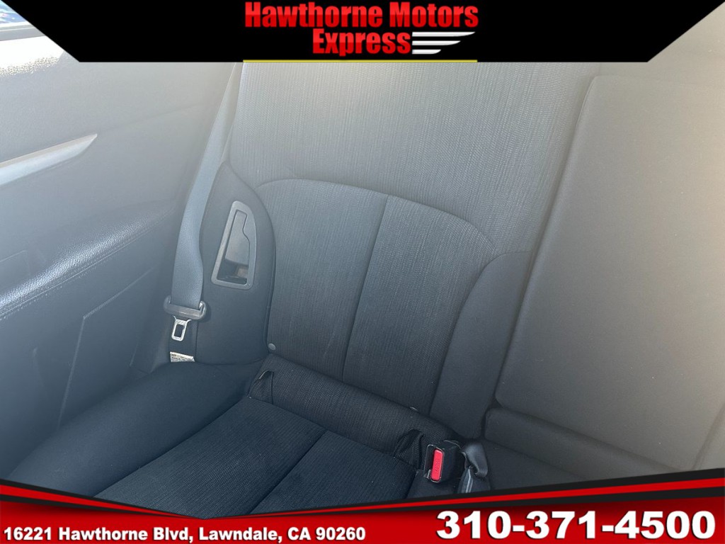 2013 Subaru Outback Image 16