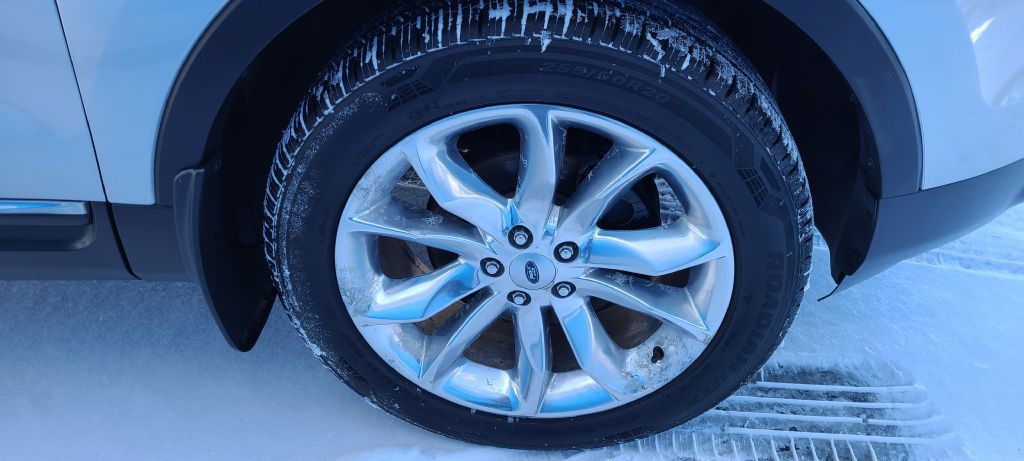 2013 Ford Explorer Image 17