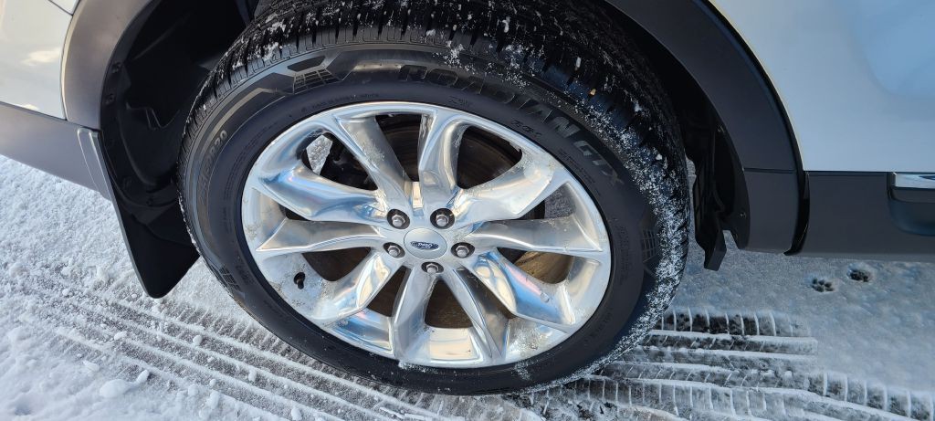 2013 Ford Explorer Image 18