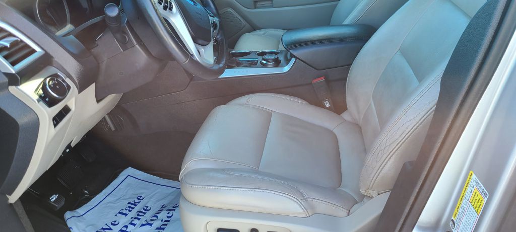 2013 Ford Explorer Image 29