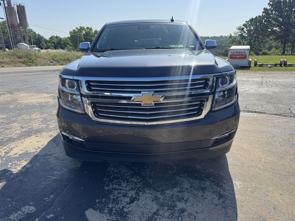 2017 Chevrolet Suburban Image 8