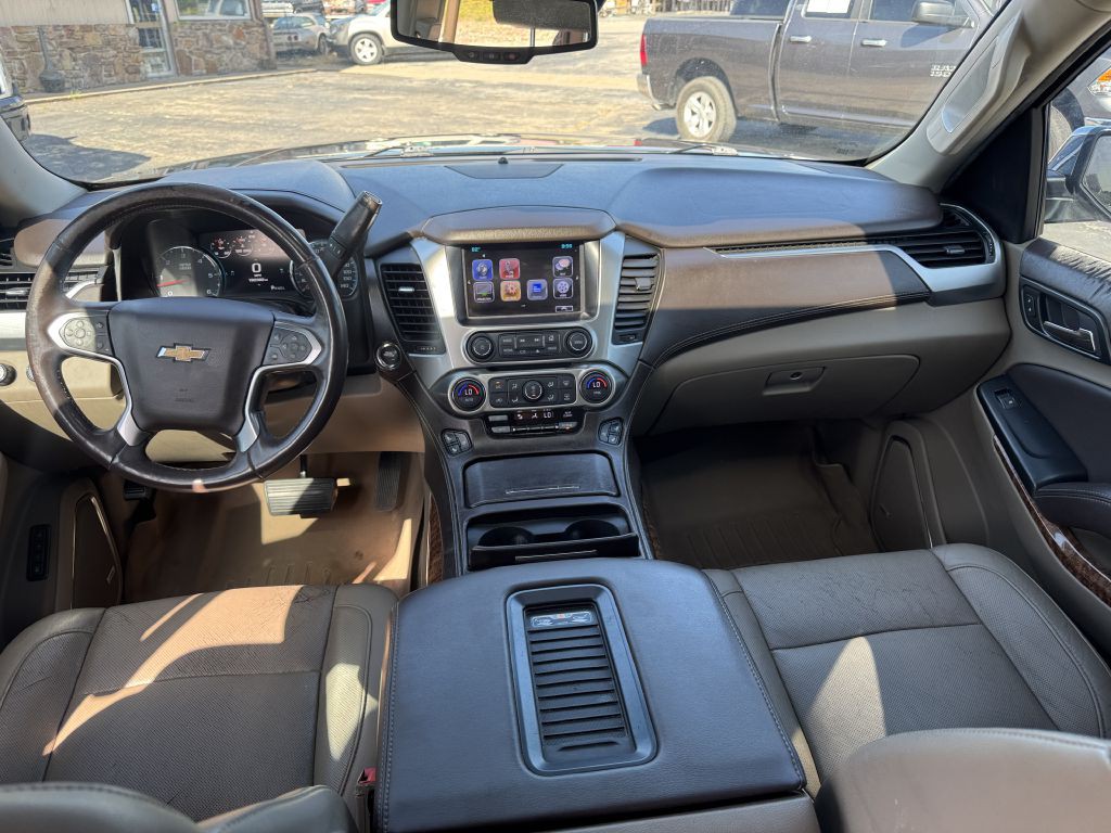 2017 Chevrolet Suburban Image 13