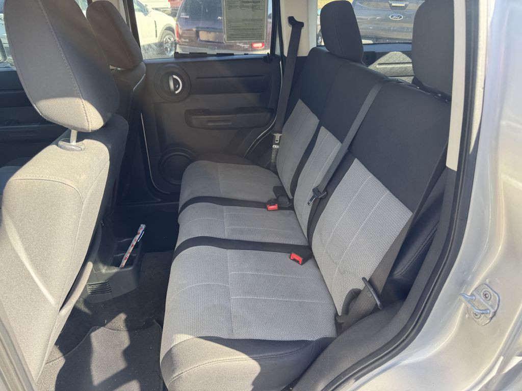 2007 Dodge Nitro Image 10