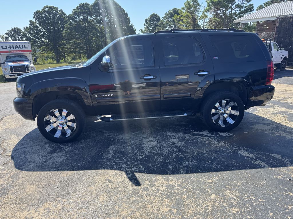 2007 Chevrolet Tahoe Image 2