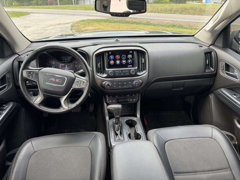 2016 GMC Canyon Image 12