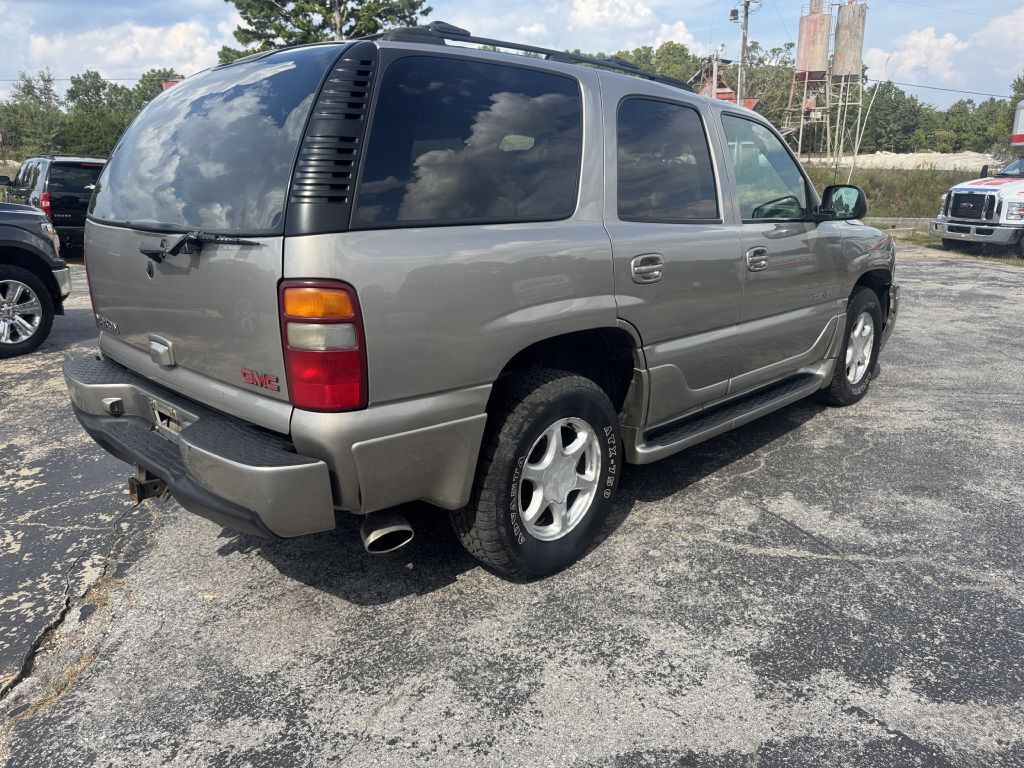 2001 GMC Denali Image 5