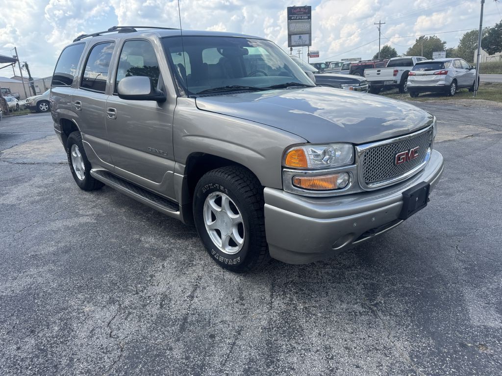 2001 GMC Denali Image 7