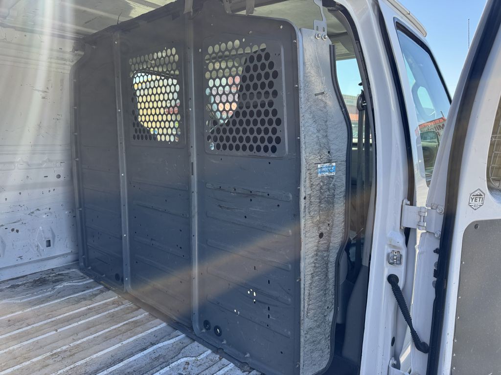 2014 Ford Econoline Image 12