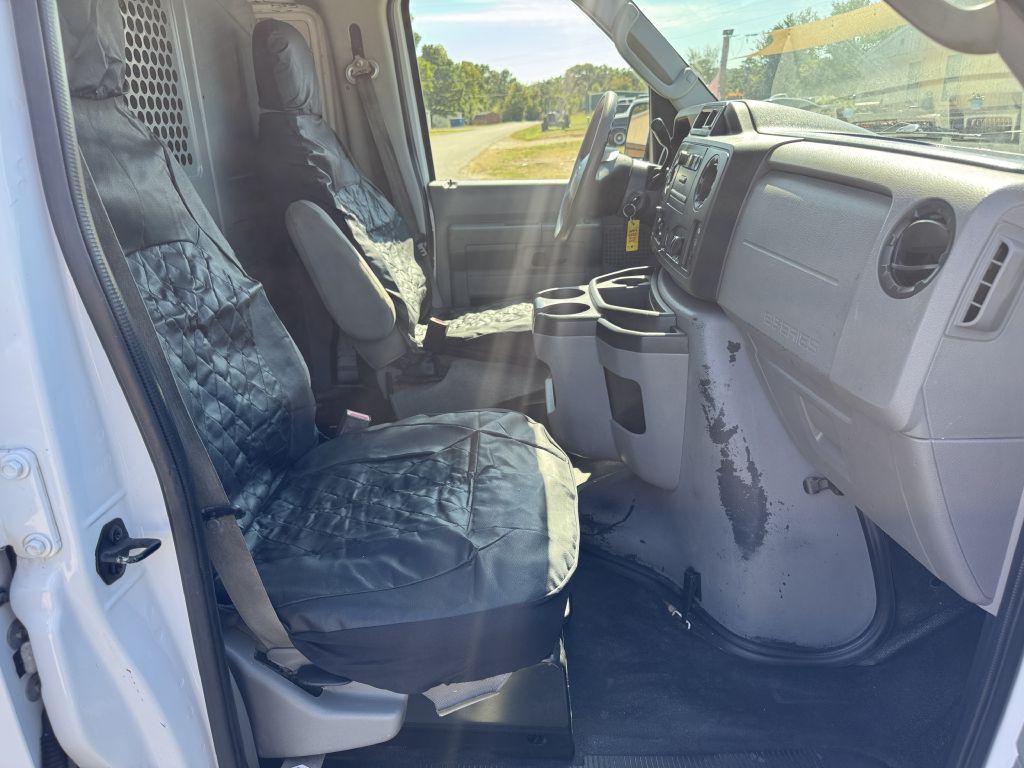 2014 Ford Econoline Image 13