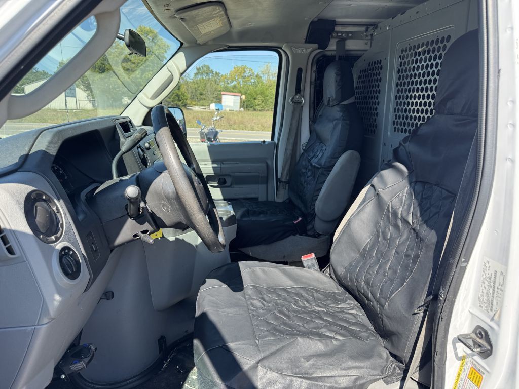 2014 Ford Econoline Image 15