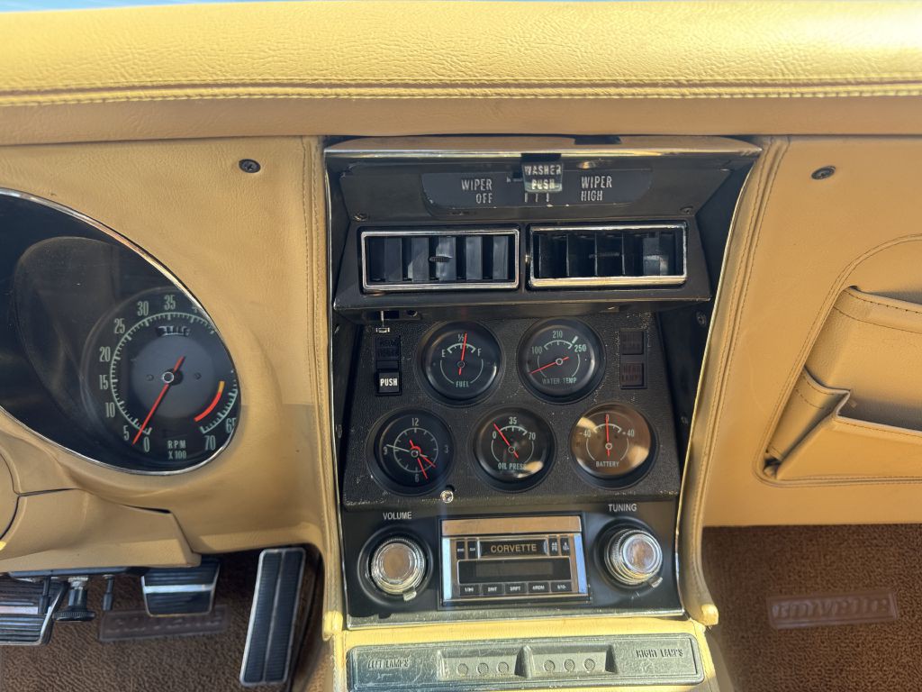 1970 Chevrolet Corvette Image 12