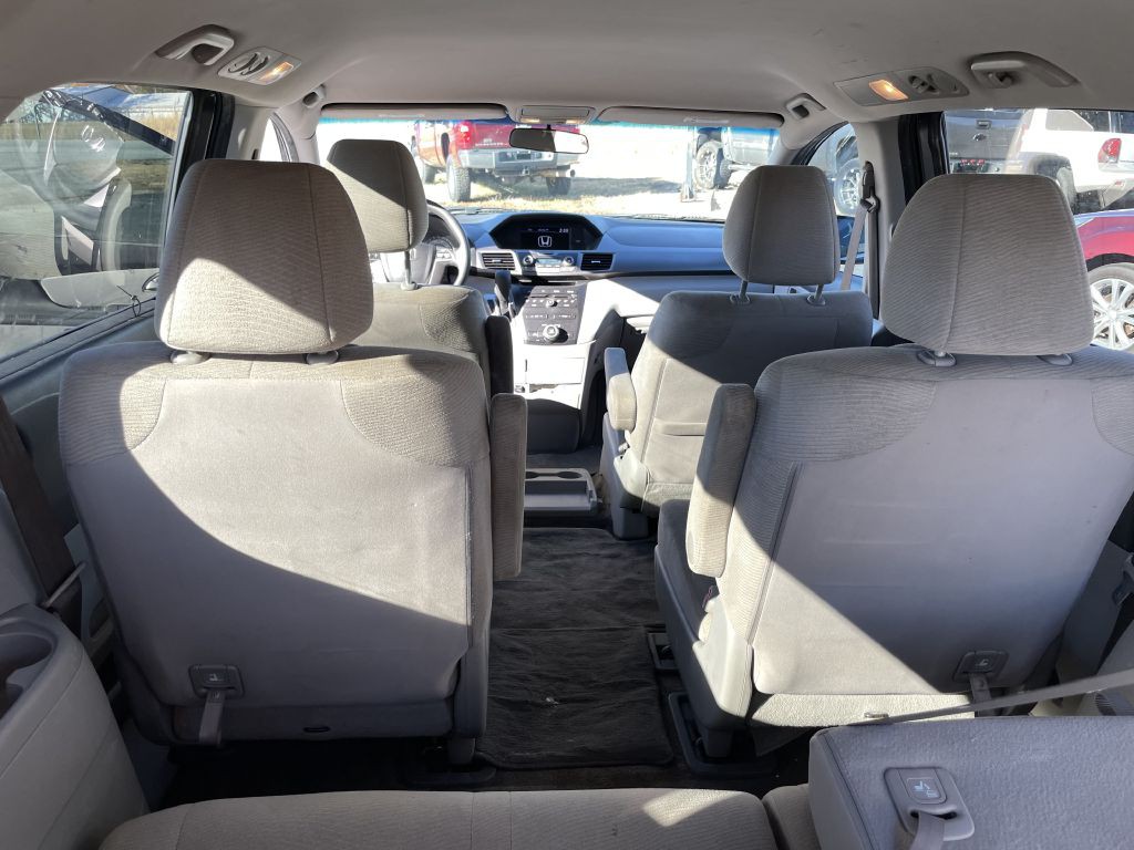 2013 Honda Odyssey Image 11