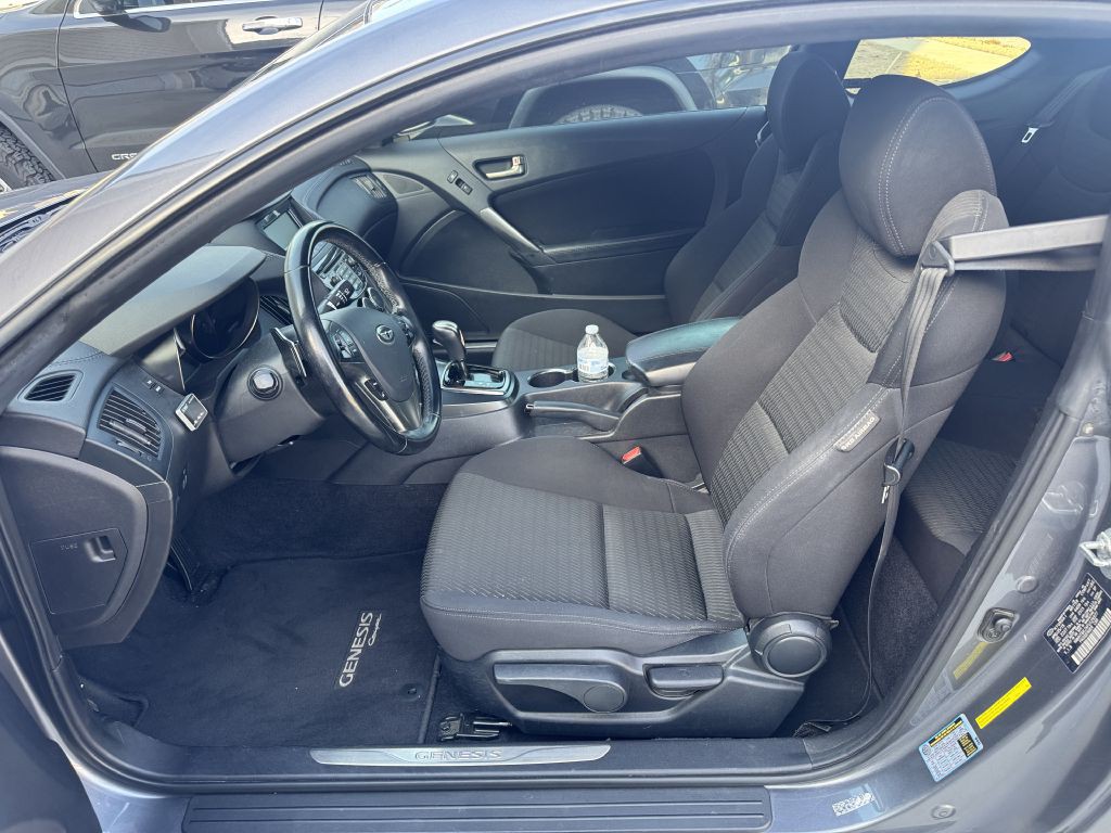 2015 Hyundai Genesis Image 7