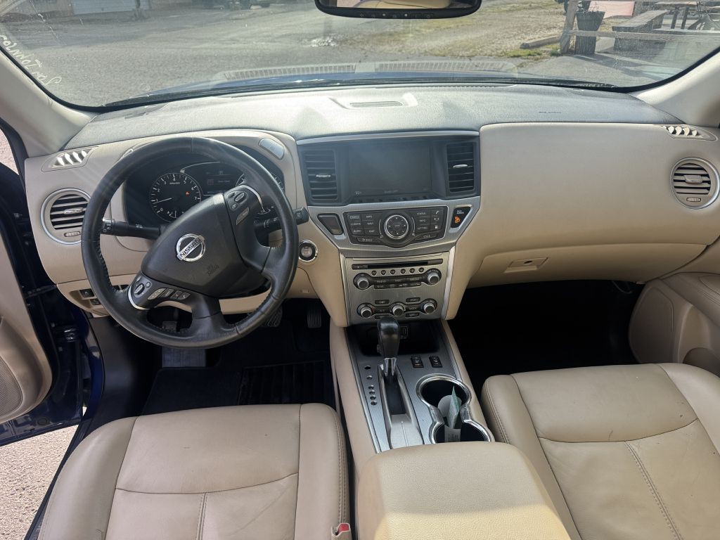2018 Nissan Pathfinder Image 12