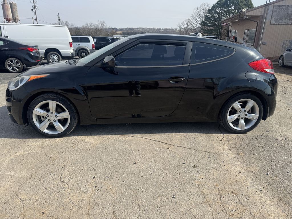 2014 Hyundai Veloster Image 2