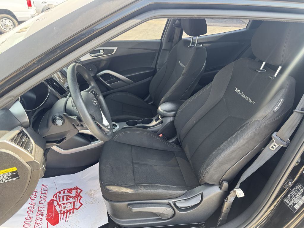 2014 Hyundai Veloster Image 9