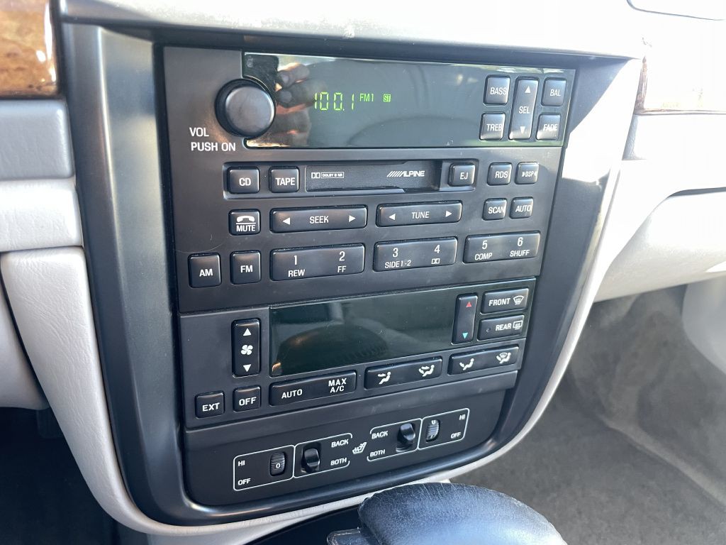 2000 Lincoln Continental Image 13