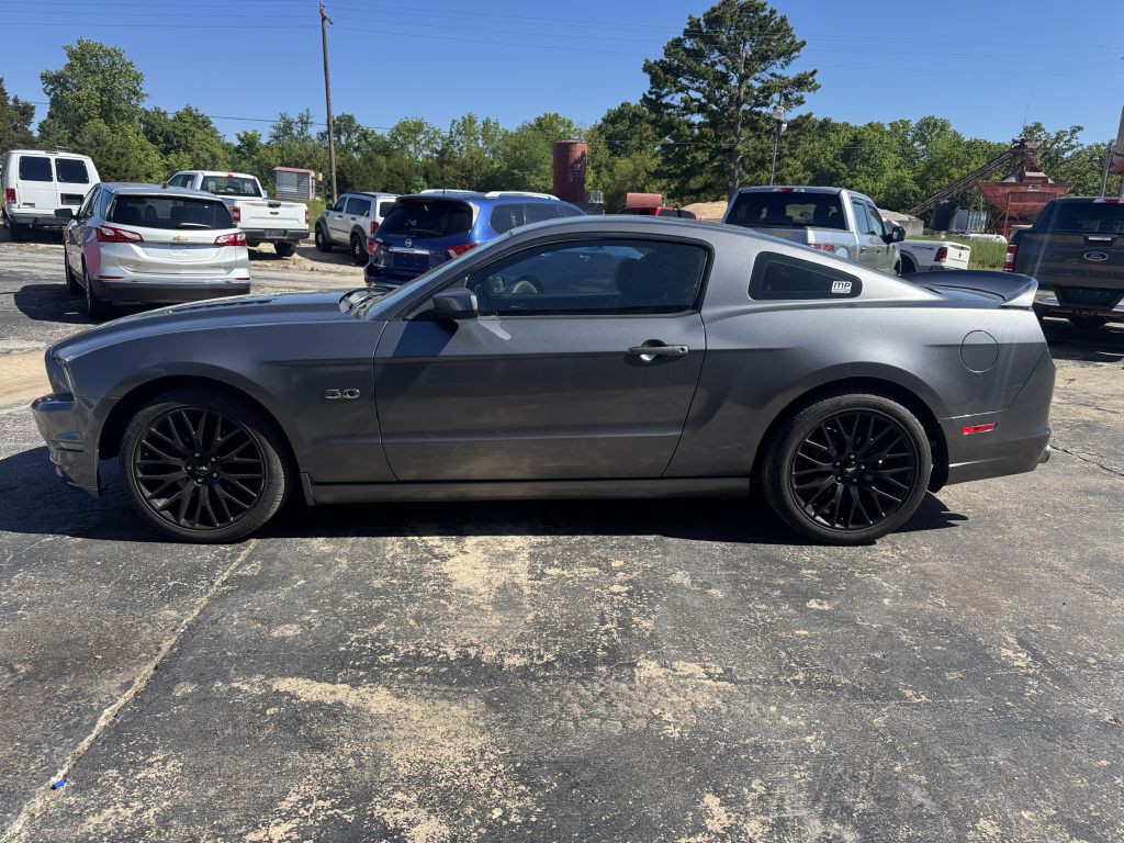 2014 Ford Mustang Image 2