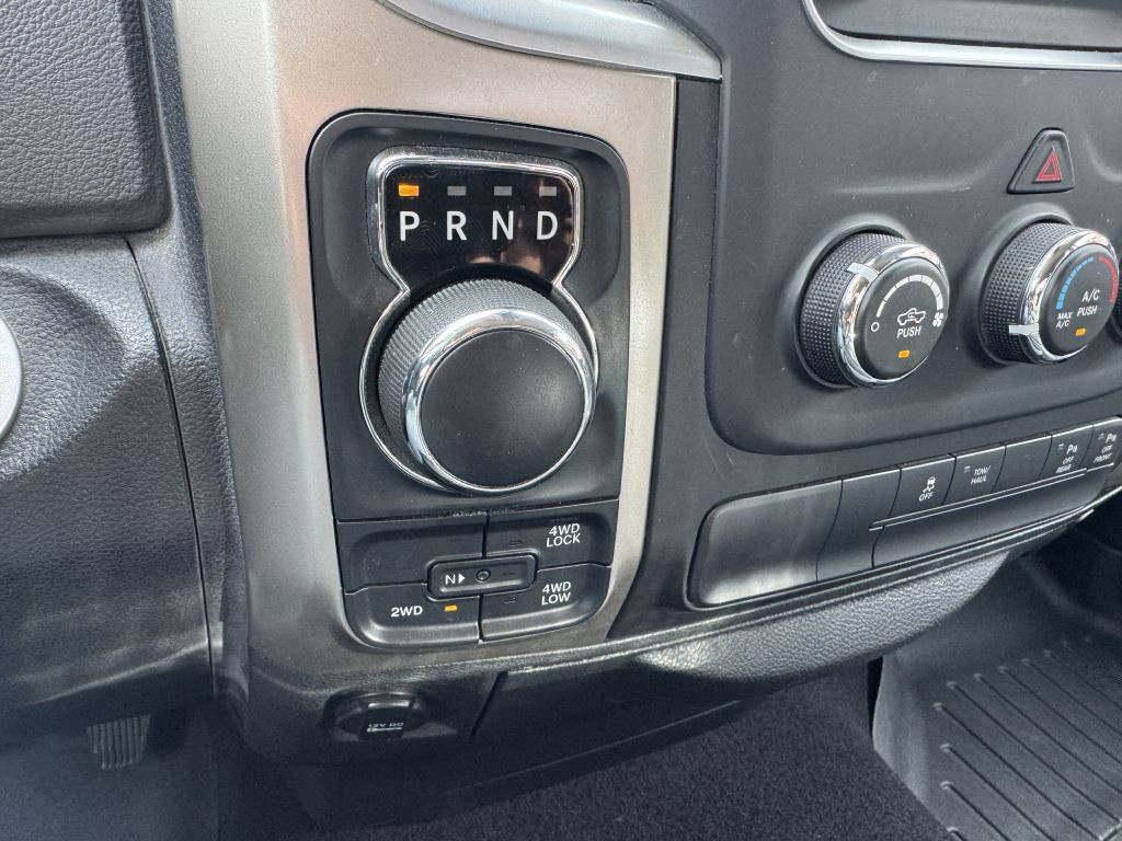 2014 RAM 1500 Image 16