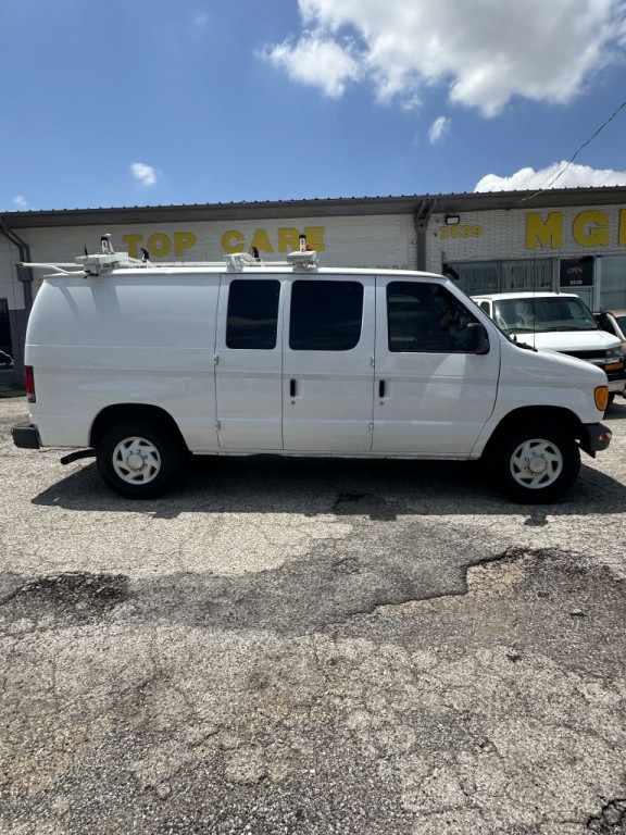 2007 Ford Econoline Image 4