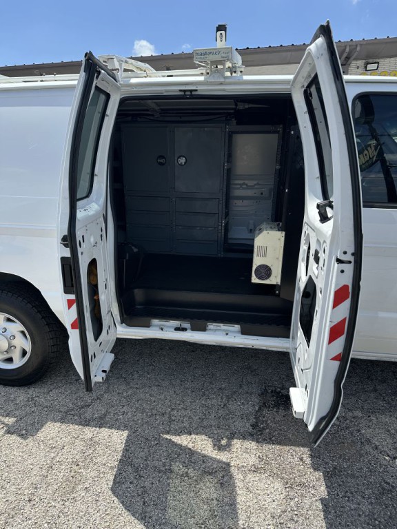 2007 Ford Econoline Image 9