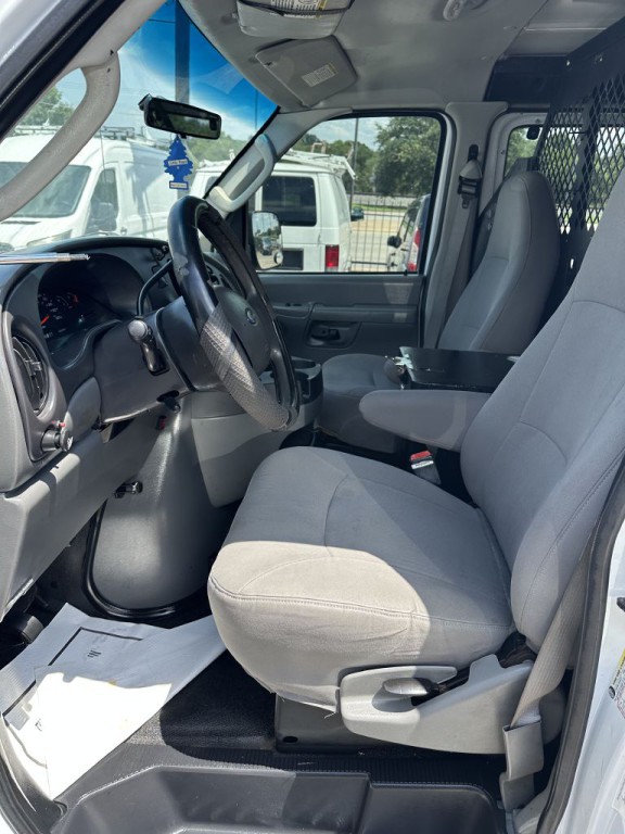 2007 Ford Econoline Image 14