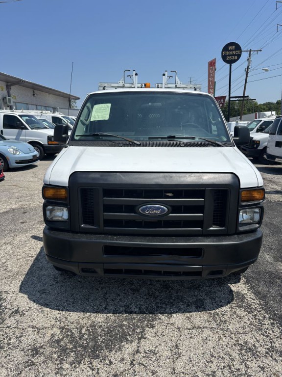2009 Ford Econoline Image 1