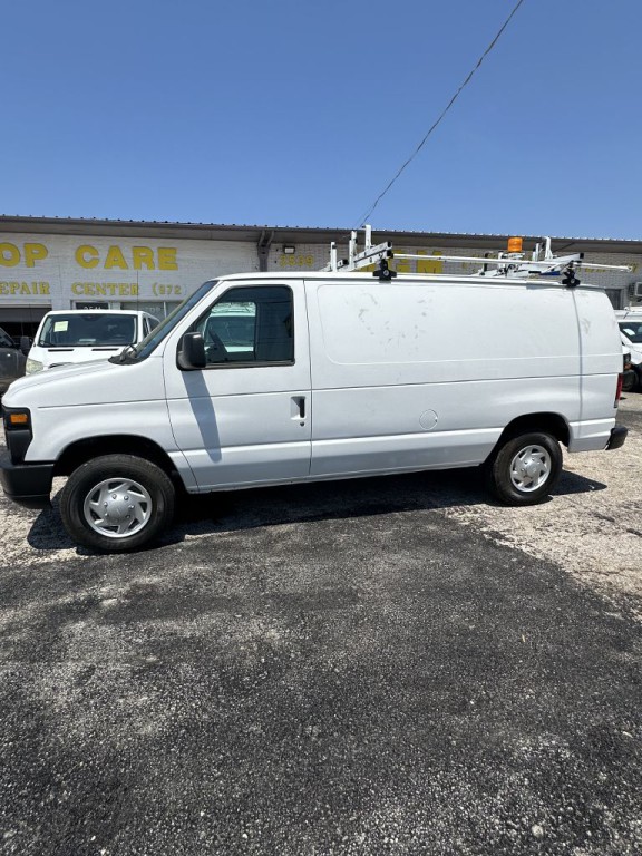 2009 Ford Econoline Image 3
