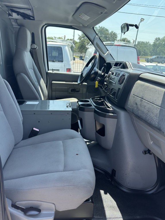 2009 Ford Econoline Image 10