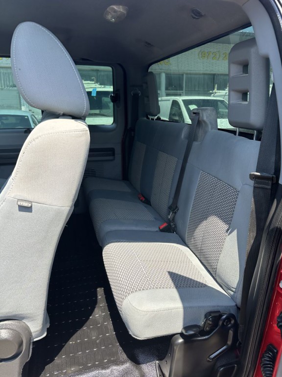 2013 Ford F-250 Image 18
