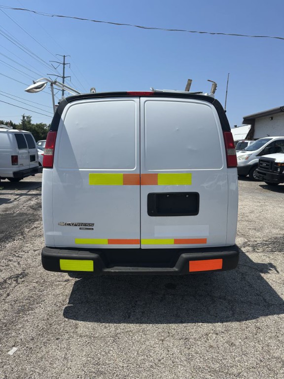 2012 Chevrolet Express Image 5