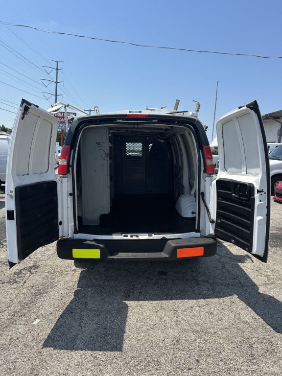 2012 Chevrolet Express Image 13