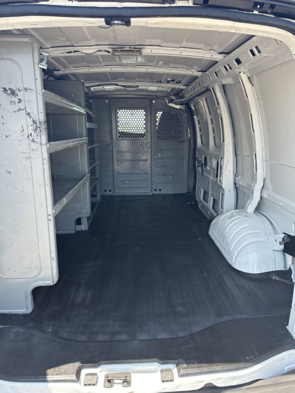2012 Chevrolet Express Image 14